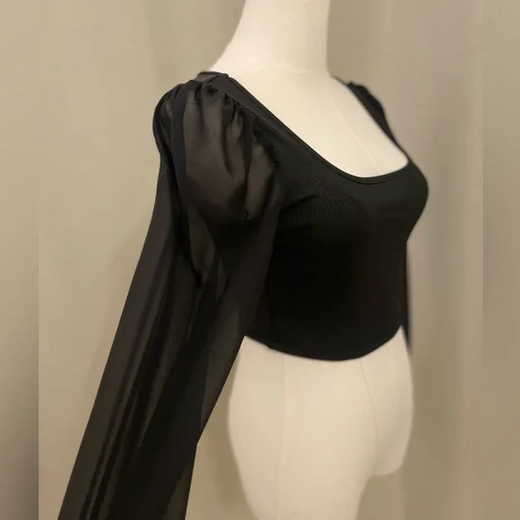 NWOT Crop Ribbed Top - Picture 4 of 6